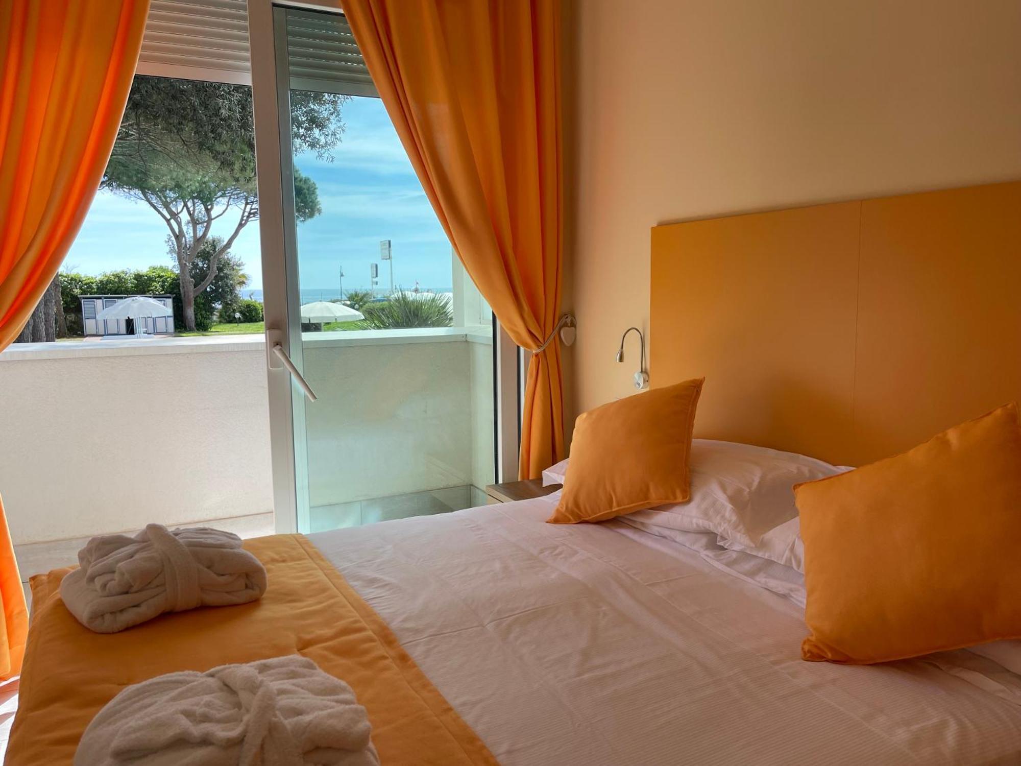 Capo Circeo Beach Resort Spa Fronte Mare San Felice Circeo Kültér fotó